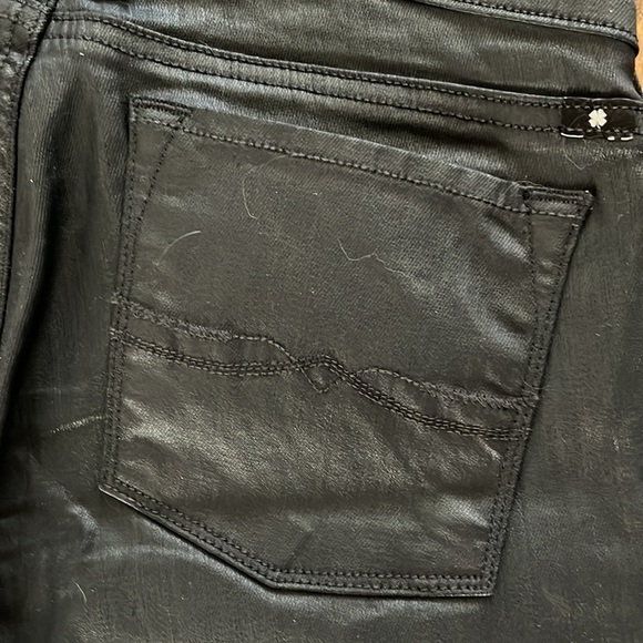 LUCKY Brand Charlie Skinny, black pants, cool texture, in very good condition - Picture 7 of 8